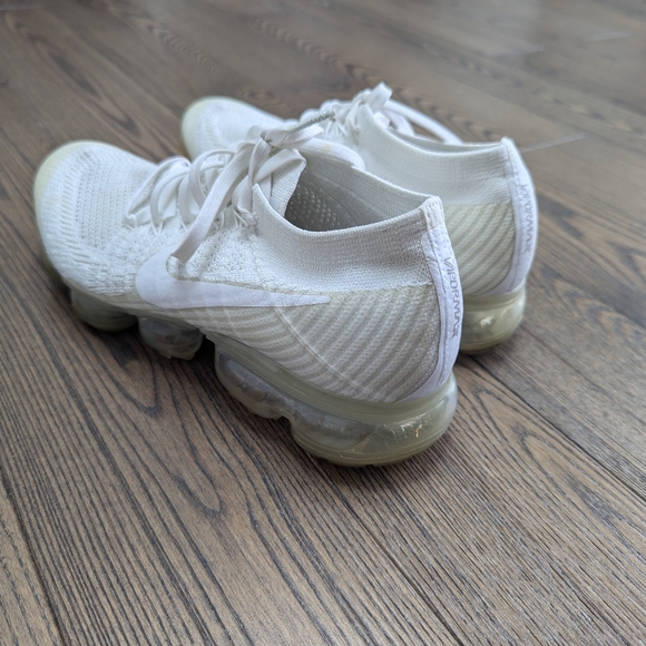 NIKE VAPORMAX SHOES WHITE - Picture 2 of 4